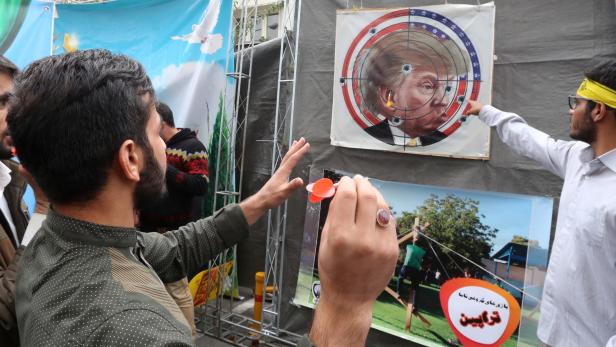 Trumps Foto auf einer Zielscheibe in Teheran (Archivbild)