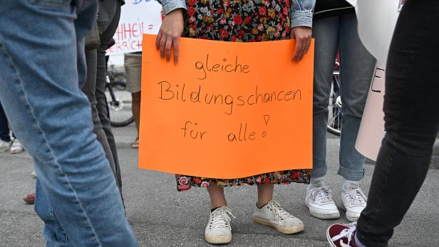 Die Lehrer gehen wieder auf die Straße