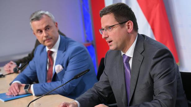 Norbert Hofer und Gergely Gulyás bei Pressekonferenz in Wien