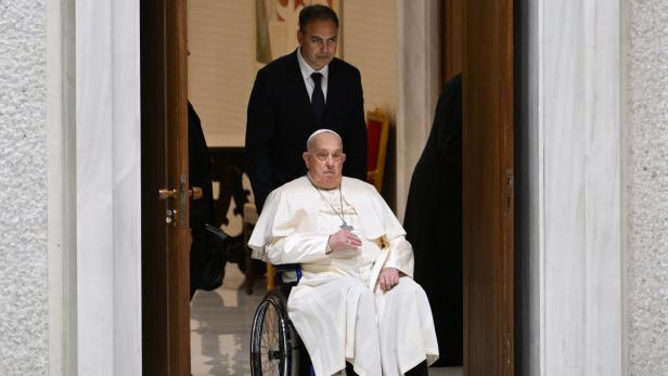 Papst stürzte im Gästehaus Santa Marta