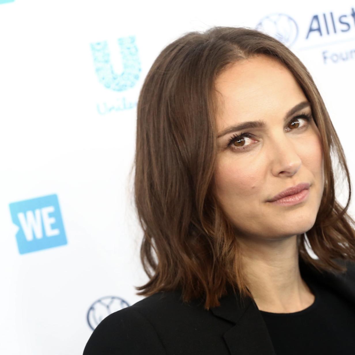 Natalie Portman Wechselte Mit Falschen Fingernageln Windeln