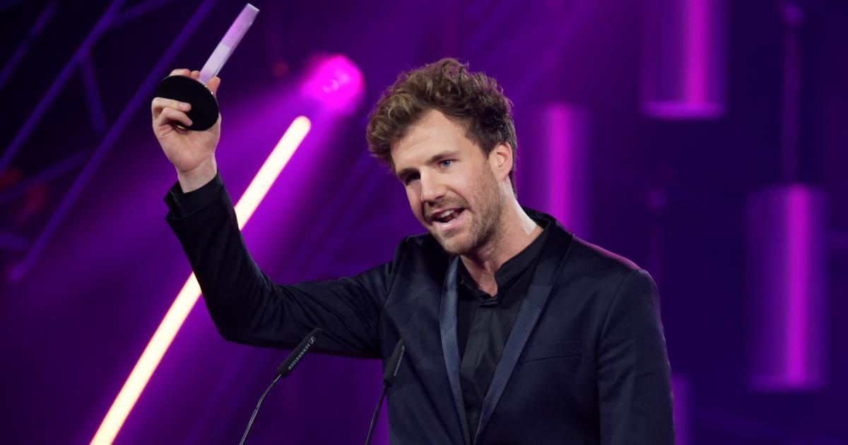 Luke Mockridge wurde beim Deutschen Comedypreis als ...