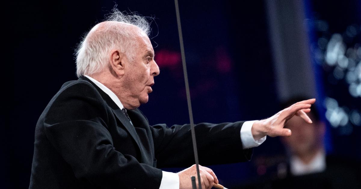 Barenboim Tritt Als Generalmusikdirektor In Berlin Zurück