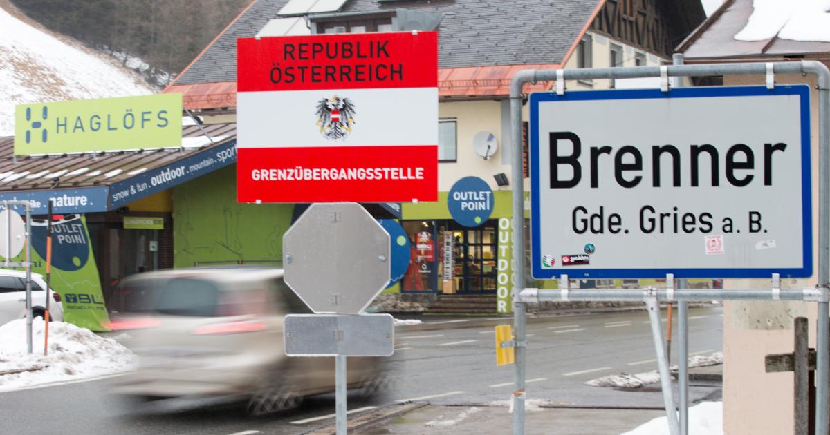 Vor-25-Jahren-fiel-der-Grenzbalken-am-Brenner