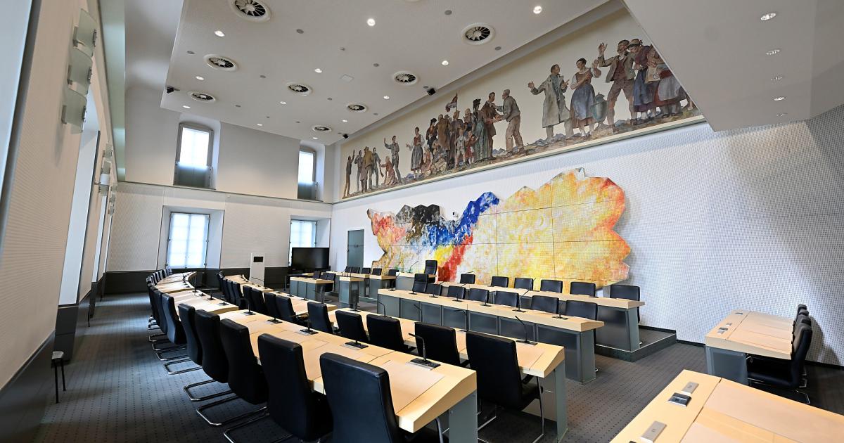 Neu gewählter Kärntner Landtag tritt erstmals zusammen